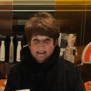 Meet your Posher, Deborah